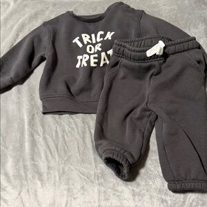 “Trick or Treat” baby set